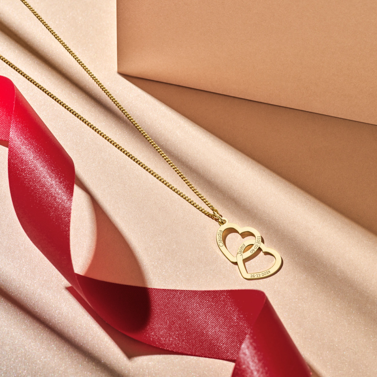 Gepersonaliseerde gouden hanger hart Names4ever