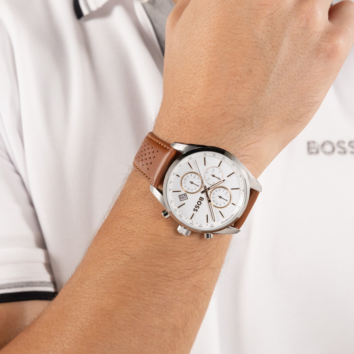 BOSS Grand Prix HB1514313 herenhorloge staal met witte wijzerplaat en bruin leren band - Ø 44 mm