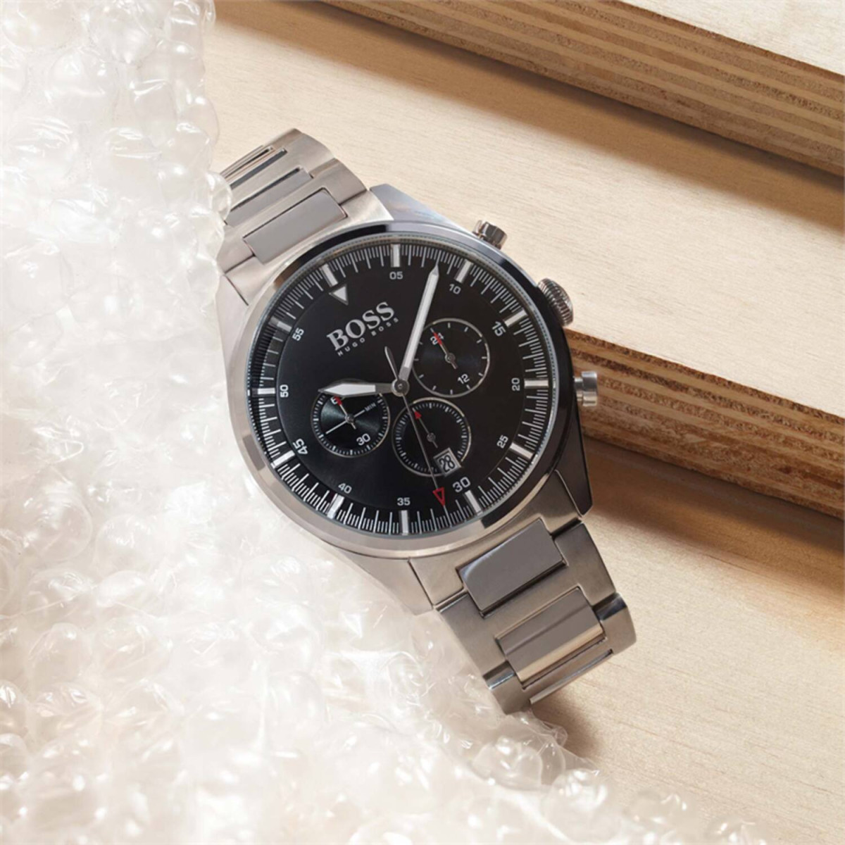 Boss Pioneer HB1513712 herenhorloge van staal - Zilverkleurig met zwarte wijzerplaat - Chronograaf - Ø 44 mm