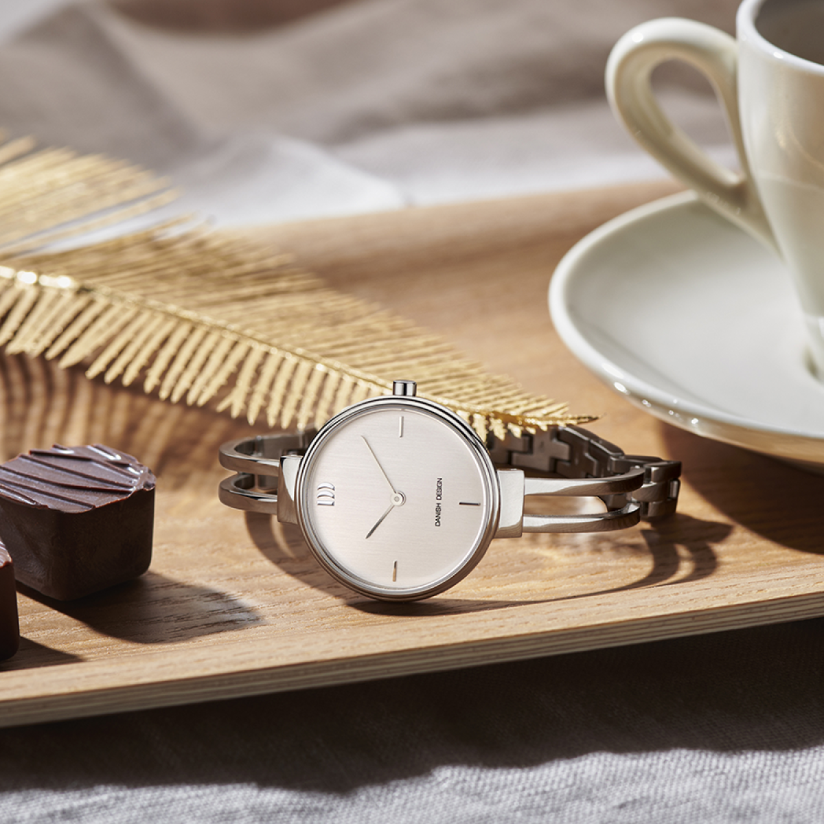 Danish Design Pure Barbara IV62Q1265 - Dameshorloge zilverkleurig 30 mm 