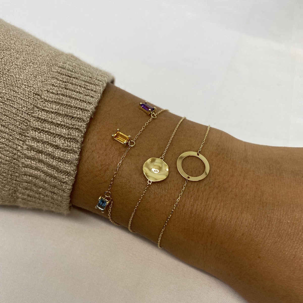 Jackie Gold JKB20.031 gouden armband met open rondje 12 mm breed - Lengte 16-17-18 cm