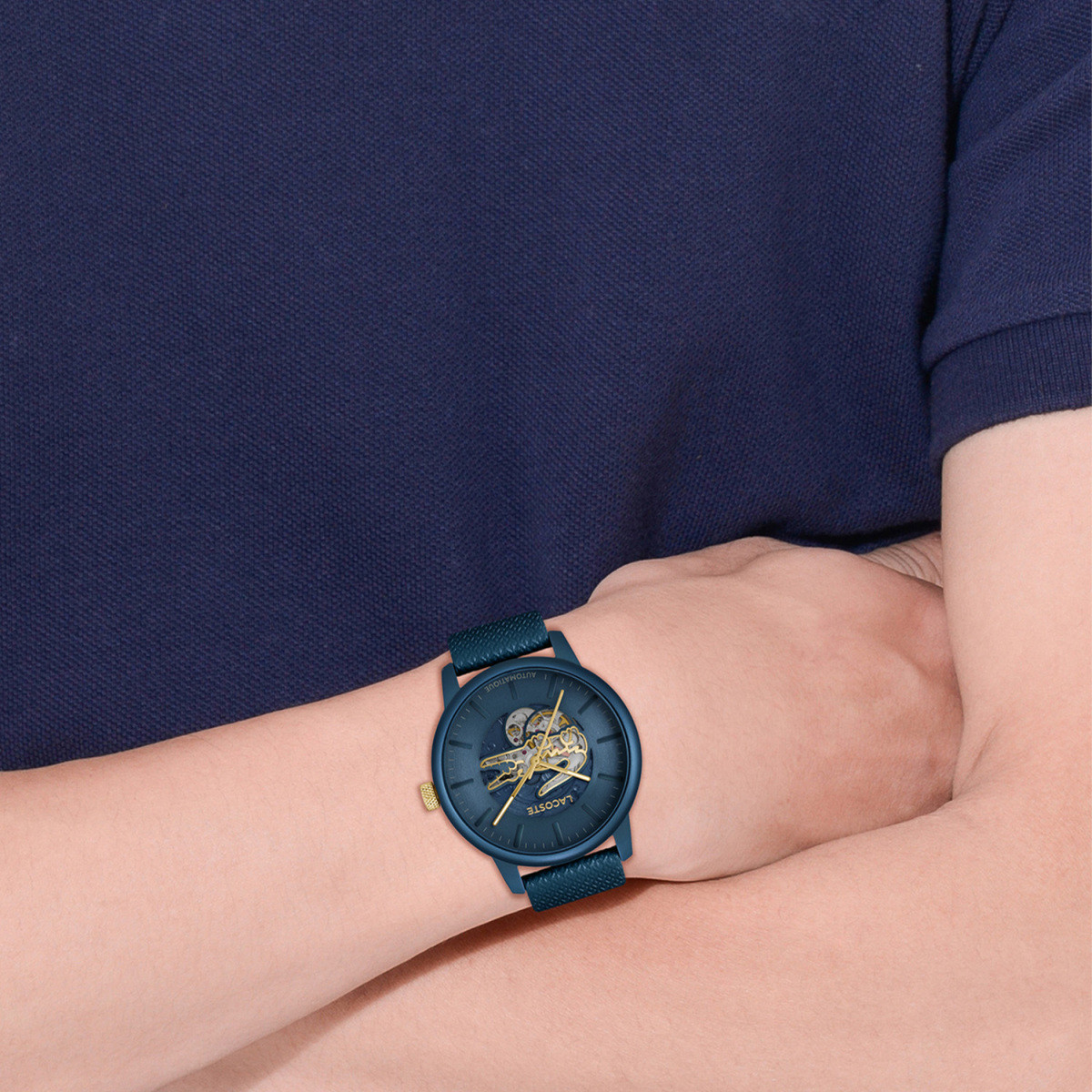 Lacoste 12.12 LC2011385 blauw automatisch herenhorloge met goudkleurig logo - Ø 44 mm