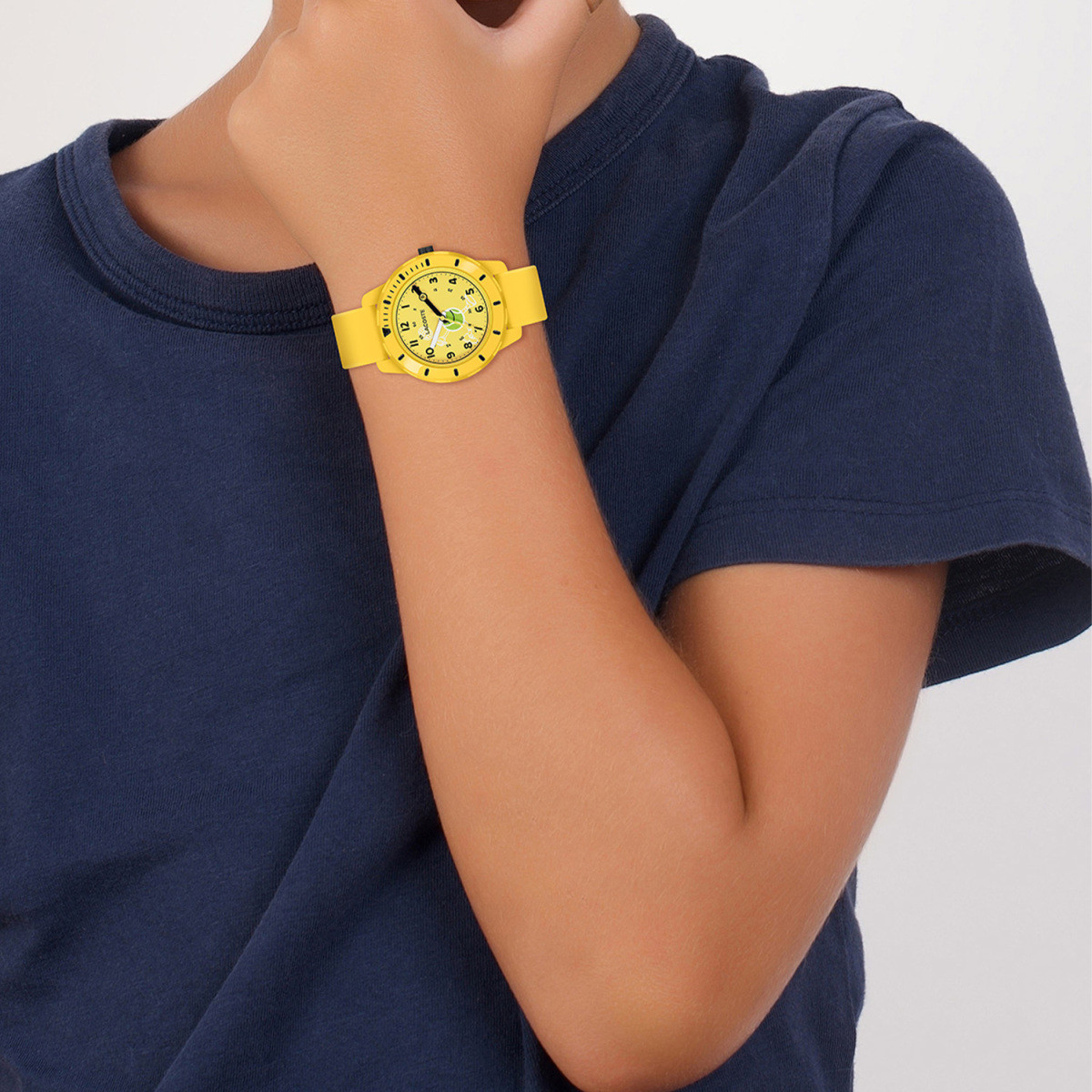 Lacoste Mini Tennis LC2030060 geel kinderhorloge met vrolijke groene tennisbal - Ø 32 mm