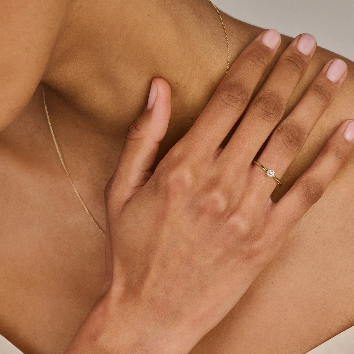 Blush Lab Diamonds LG1027Y gouden solitair ring met 0.15 crt lab grown diamant 1.4 mm breed
