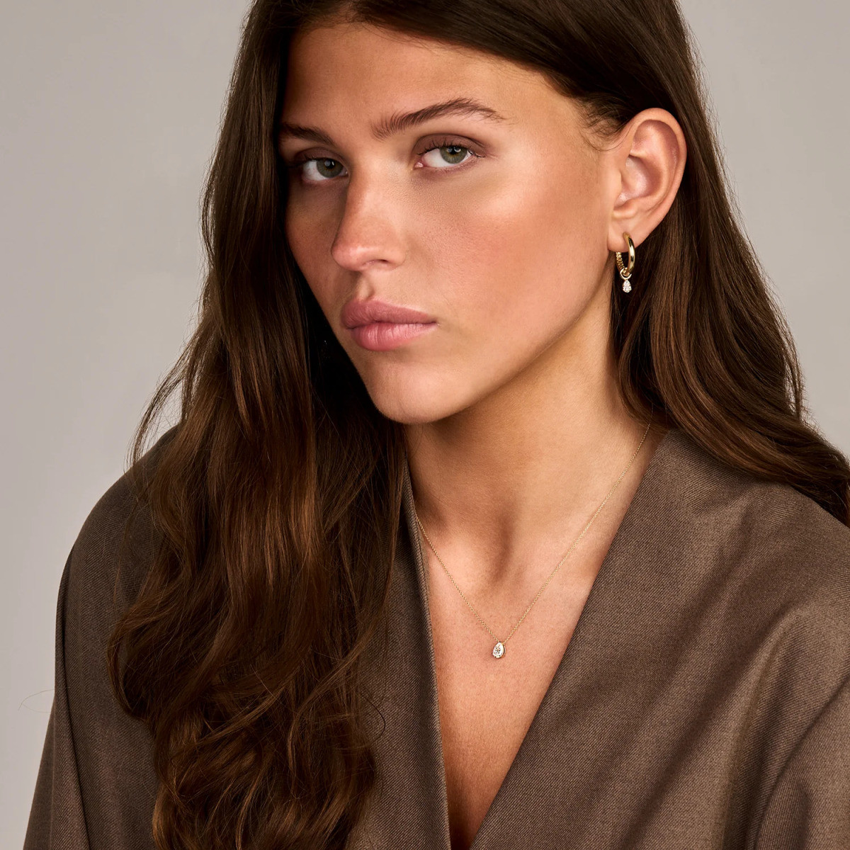 Blush Lab Diamonds LG3012Y gouden ketting lab grown diamant peer 0.50 crt 4.9 mm x 7.2 mm - Lengte 42 cm