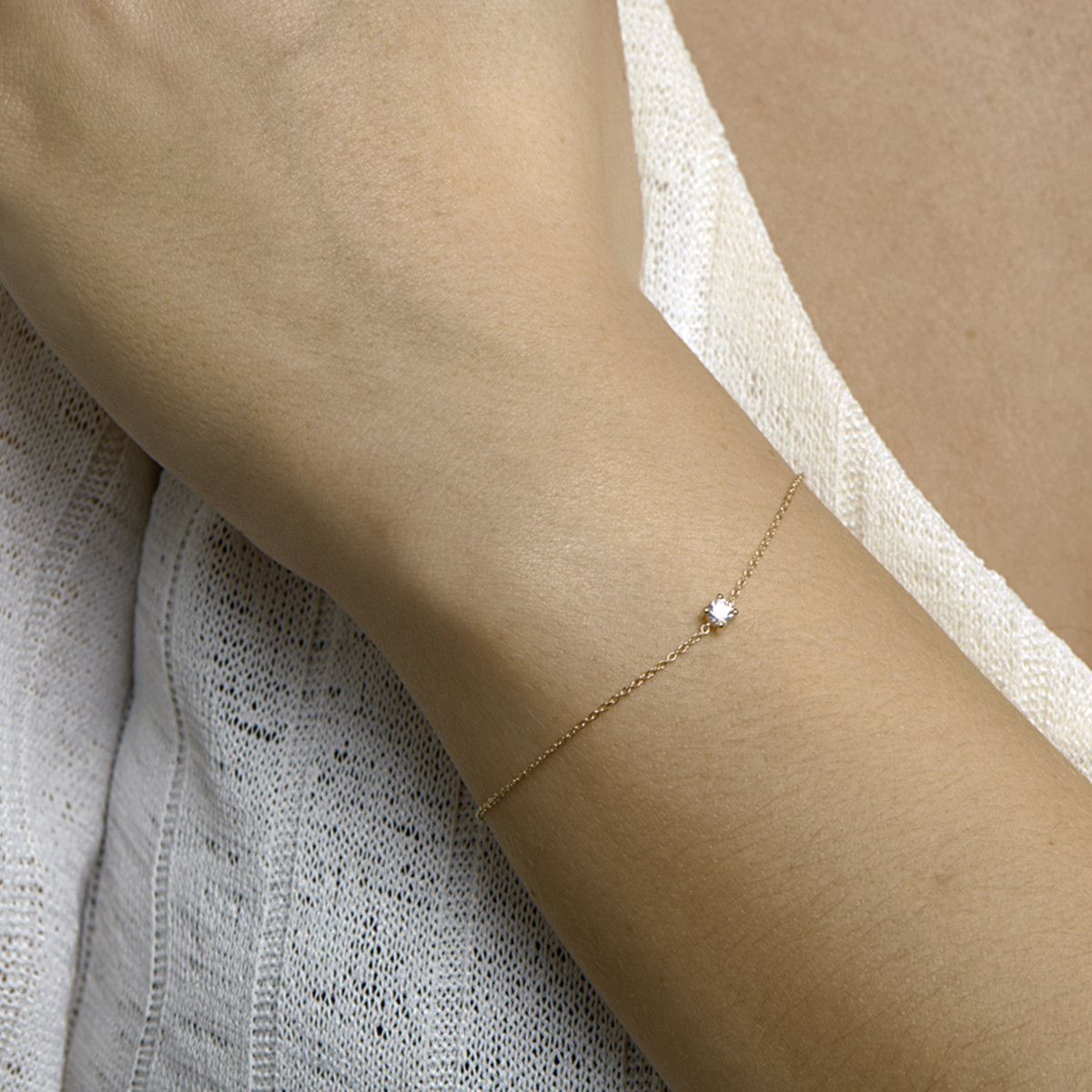 14-karaat gouden armband met zirkonia en ankerschakel 1 mm breed - Lengte 15.5-17-18.5 cm