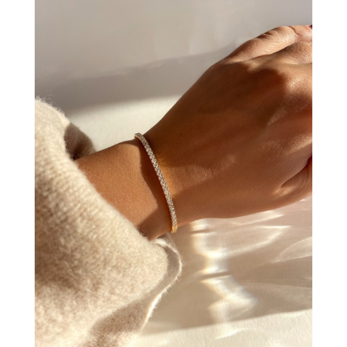 14-karaat gouden bangle met transparante diamanten 1.56 crt glanzend - Lengte 19 cm