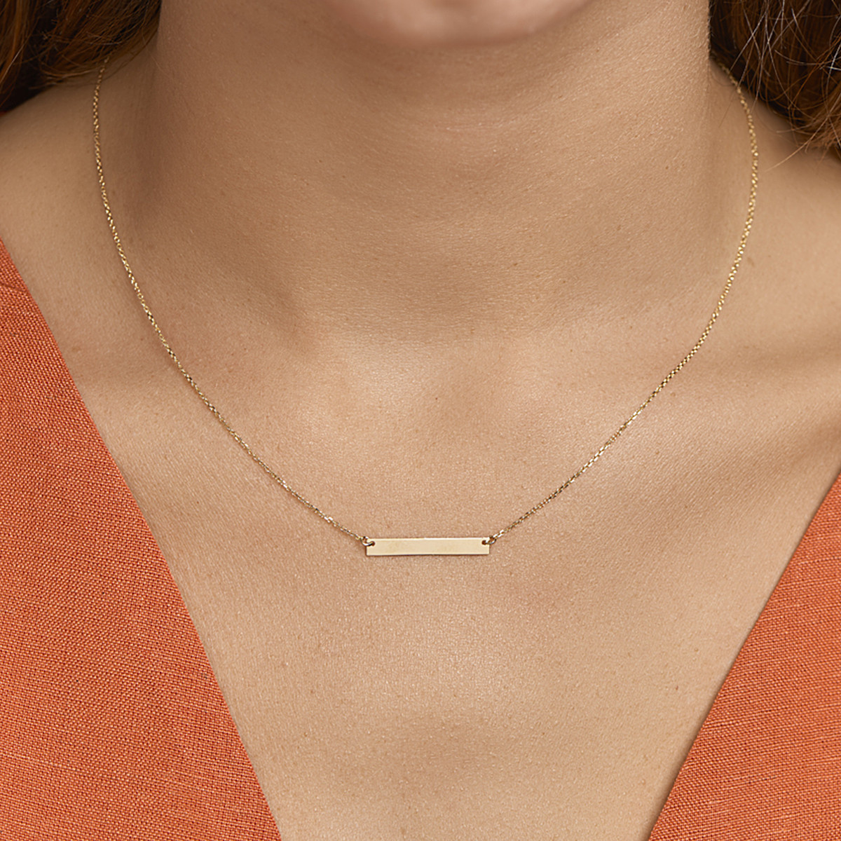 14-karaat gouden gepersonaliseerde ketting met rechthoekige bar hanger - Lengte 42-45 cm