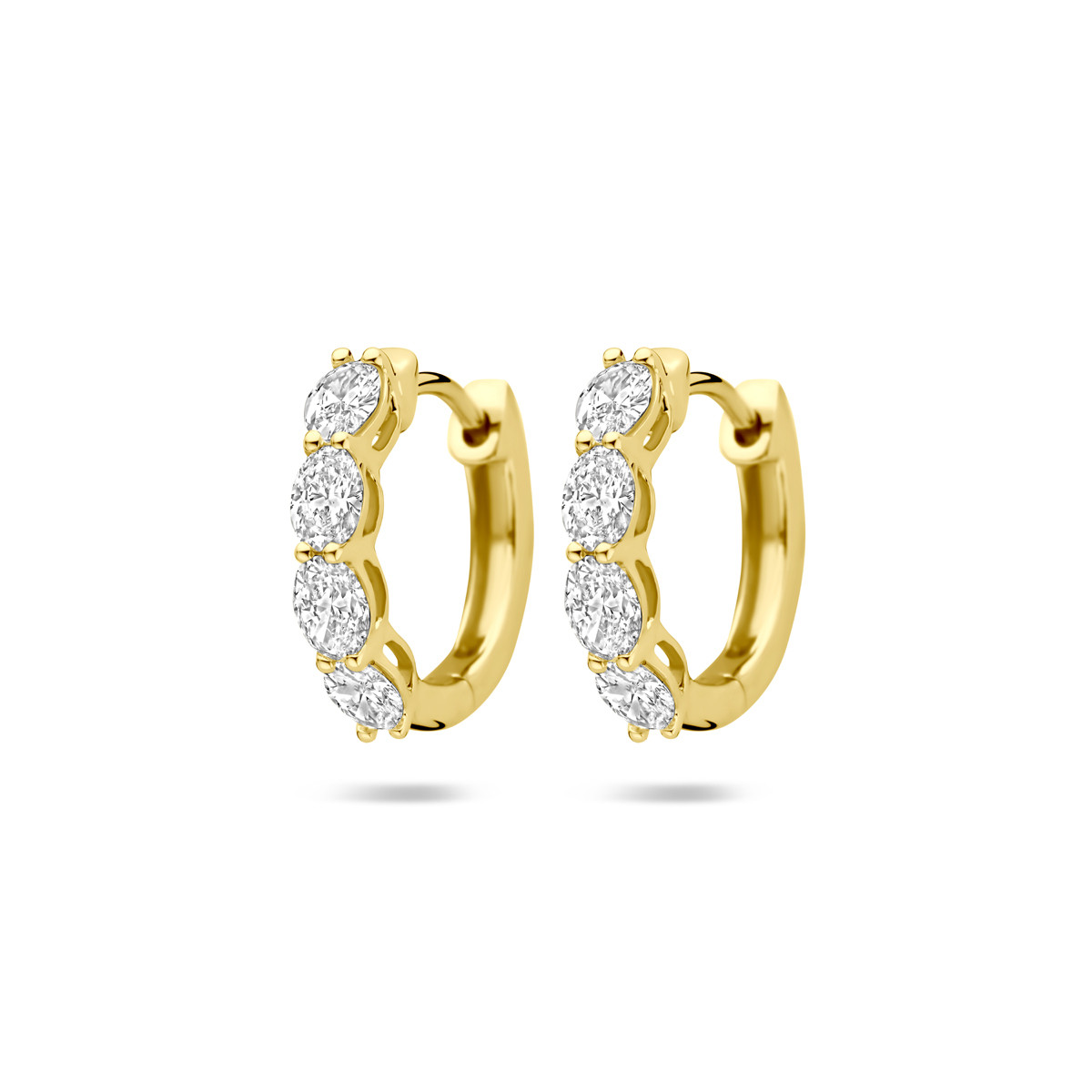 14-karaat gouden oorringen met ovale lab grown diamant 0.80 crt en 3 mm breed - Hoogte 14.5 mm