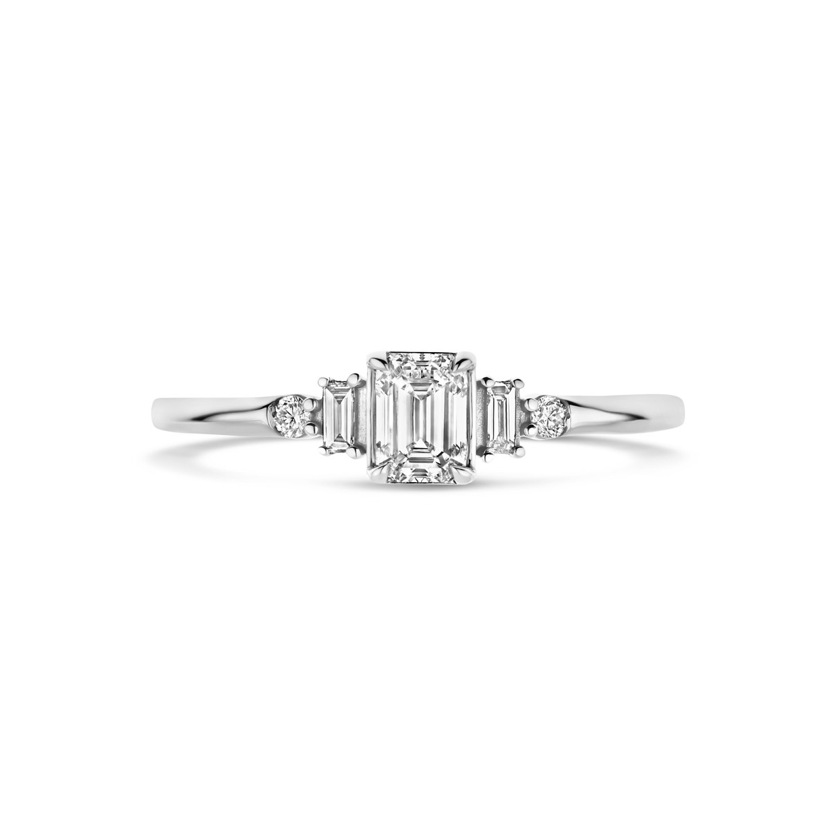 14-karaat witgouden ring met rechthoekige lab diamanten 0.40 crt 5 mm breed
