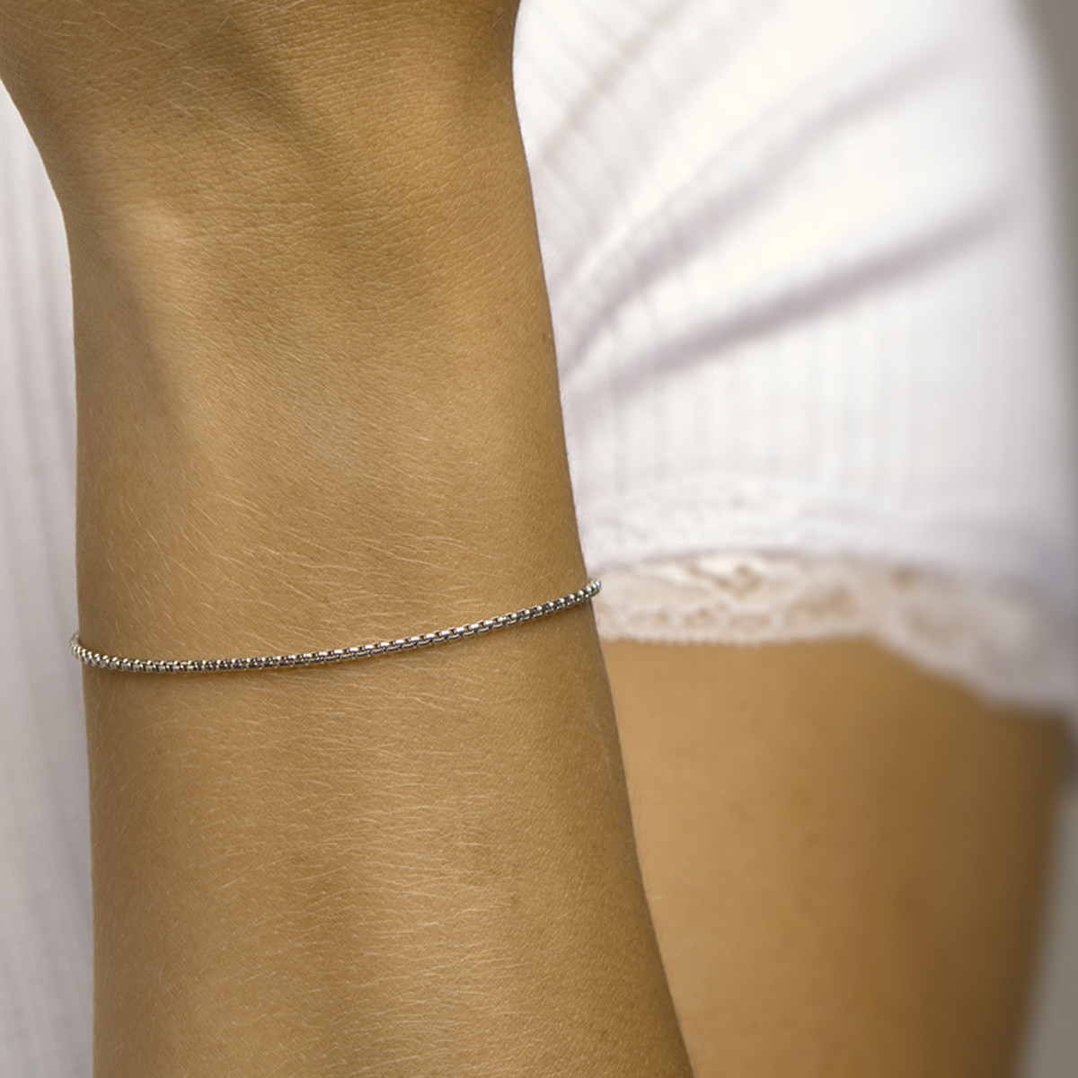 14-karaat witgouden Venetiaanse schakelarmband 1.7 mm breed - Lengte 18 cm