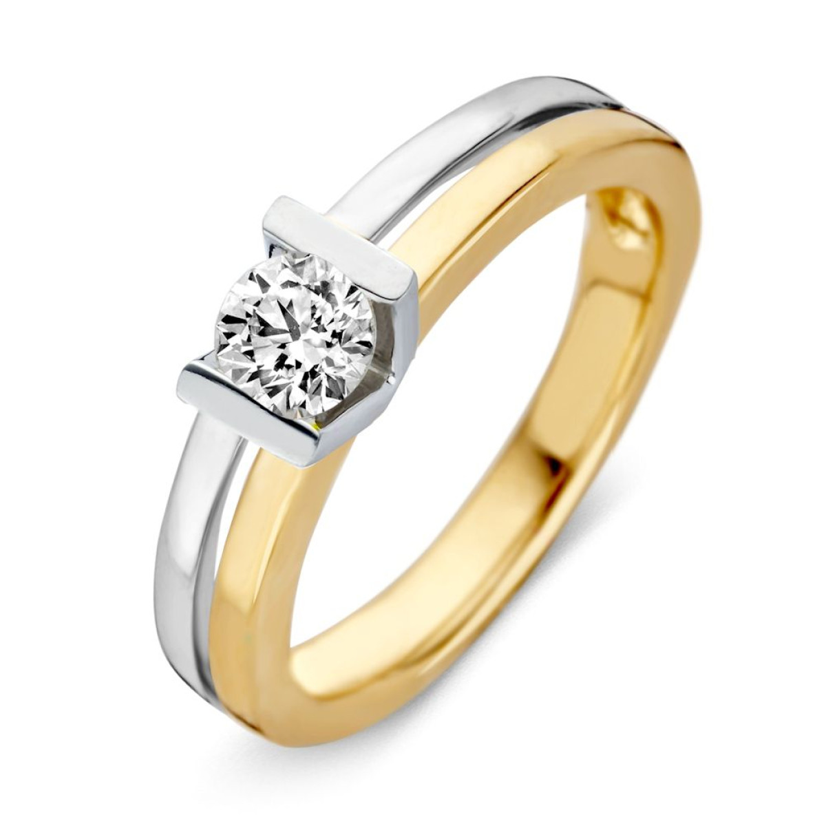 Bicolor ring met opvallende diamant in v-setting 0.40 crt.