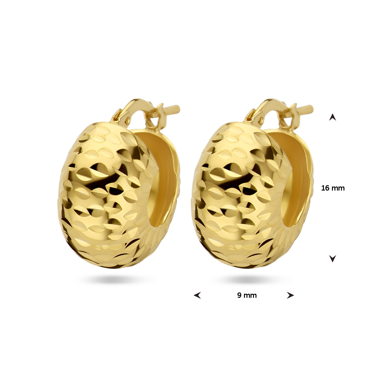 Brede gold plated oorringen met gediamanteerd oppervlak 9 mm - Diameter 16 mm