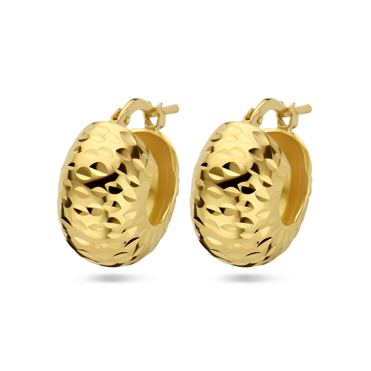 Brede gold plated oorringen met gediamanteerd oppervlak 9 mm - Diameter 16 mm