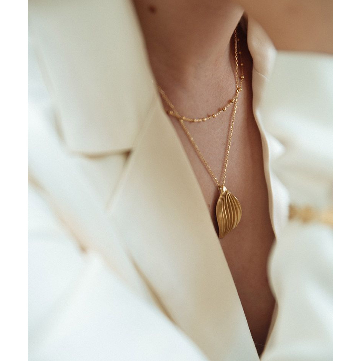 Geelgouden ketting met bolletjes