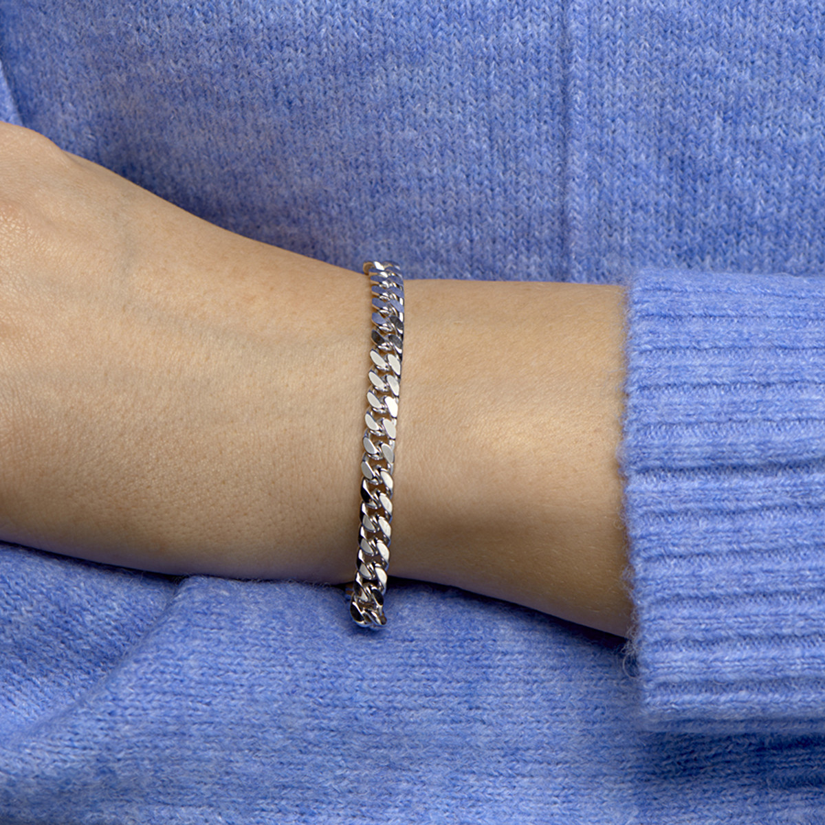 Gerhodineerd zilveren schakelarmband met gedraaide gourmet schakels 5.6 mm breed - Lengte 19 cm