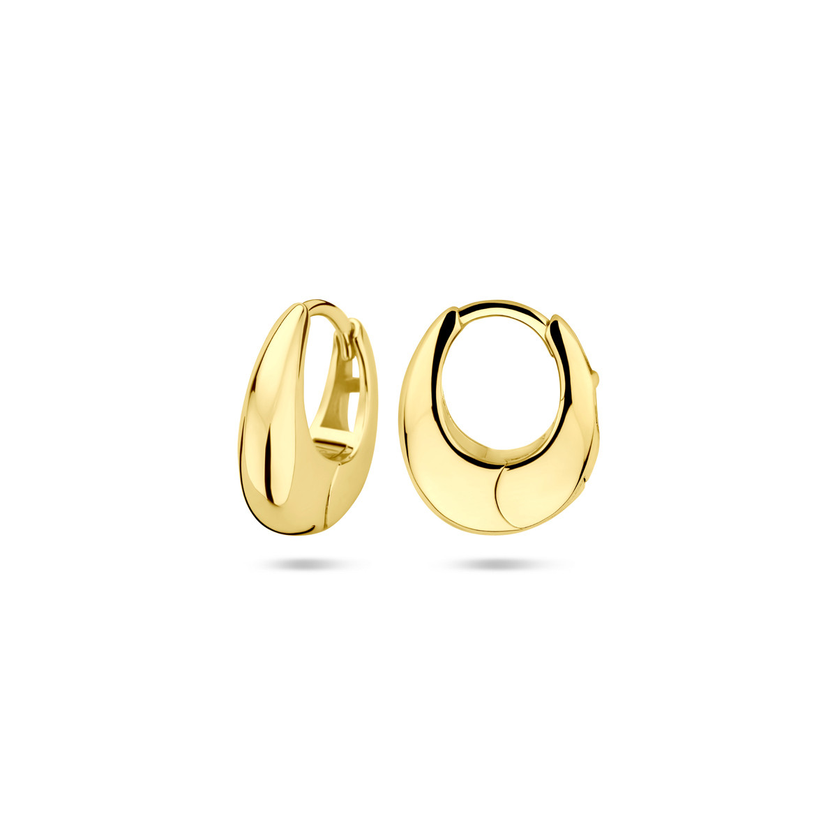 Goudkleurige oorringen met ovale vorm 4.5 mm breed - Hoogte 13.5 mm