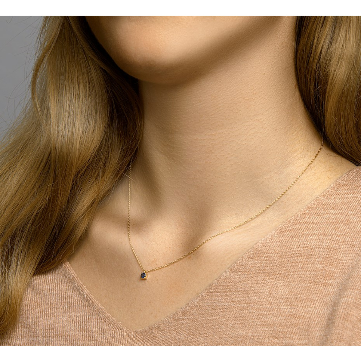 Ketting met edelsteen saffier