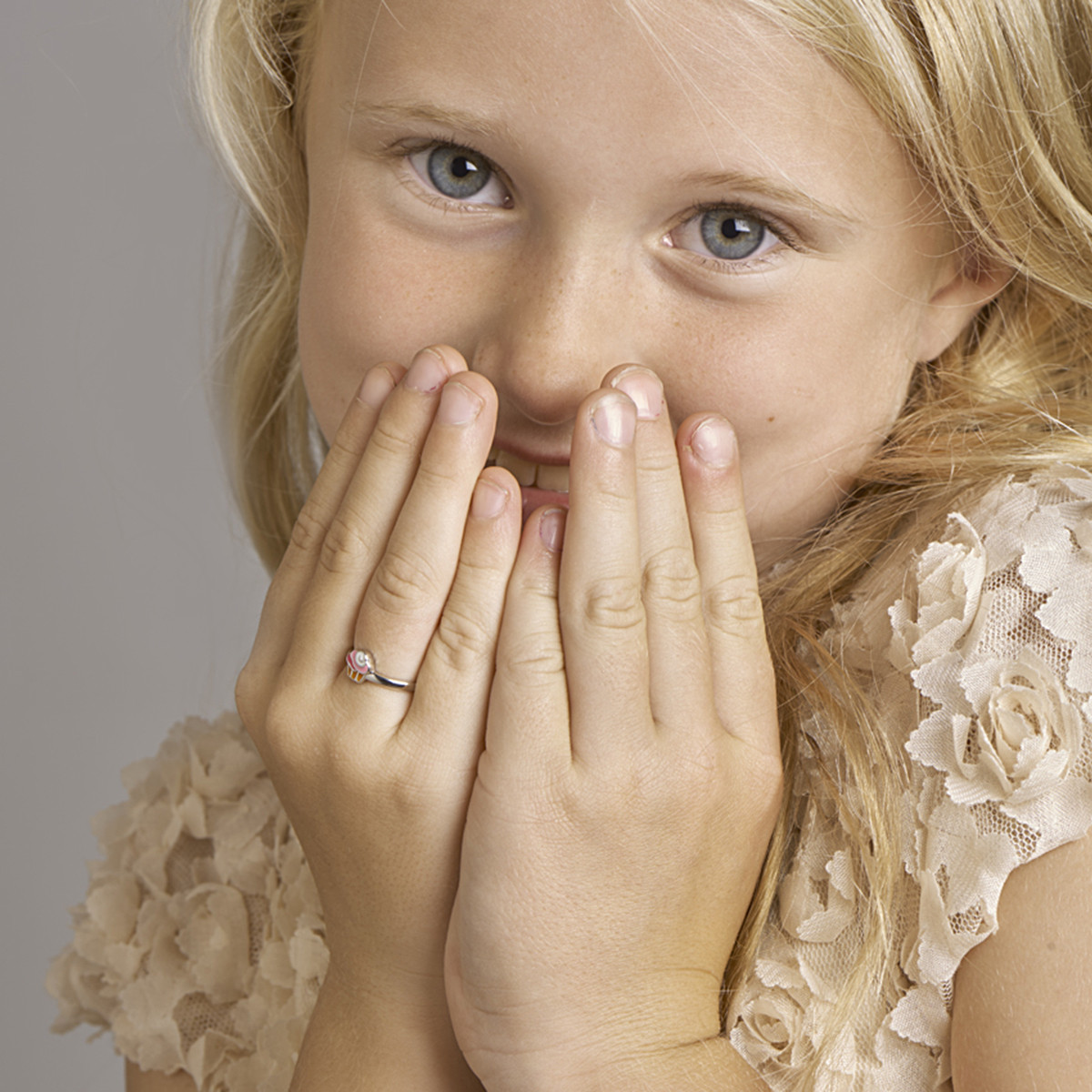 Kinderring zilver met kleurrijke cupcake