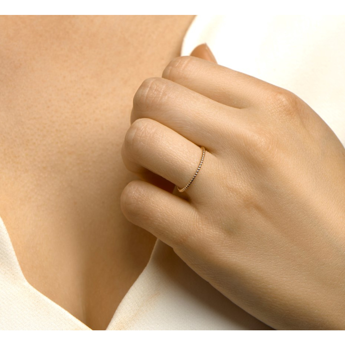 Mooie roségouden aanschuifring van 1.5 mm
