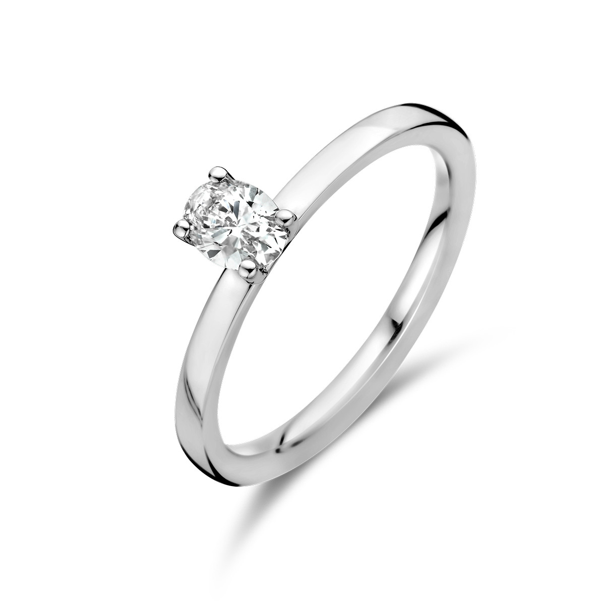 Platina solitaire ring met een ronde diamant 0.30 crt