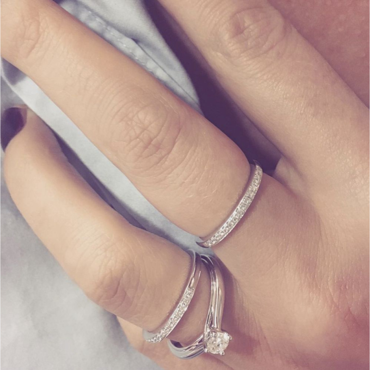 Ring met prachtige diamantrij 2.0 mm