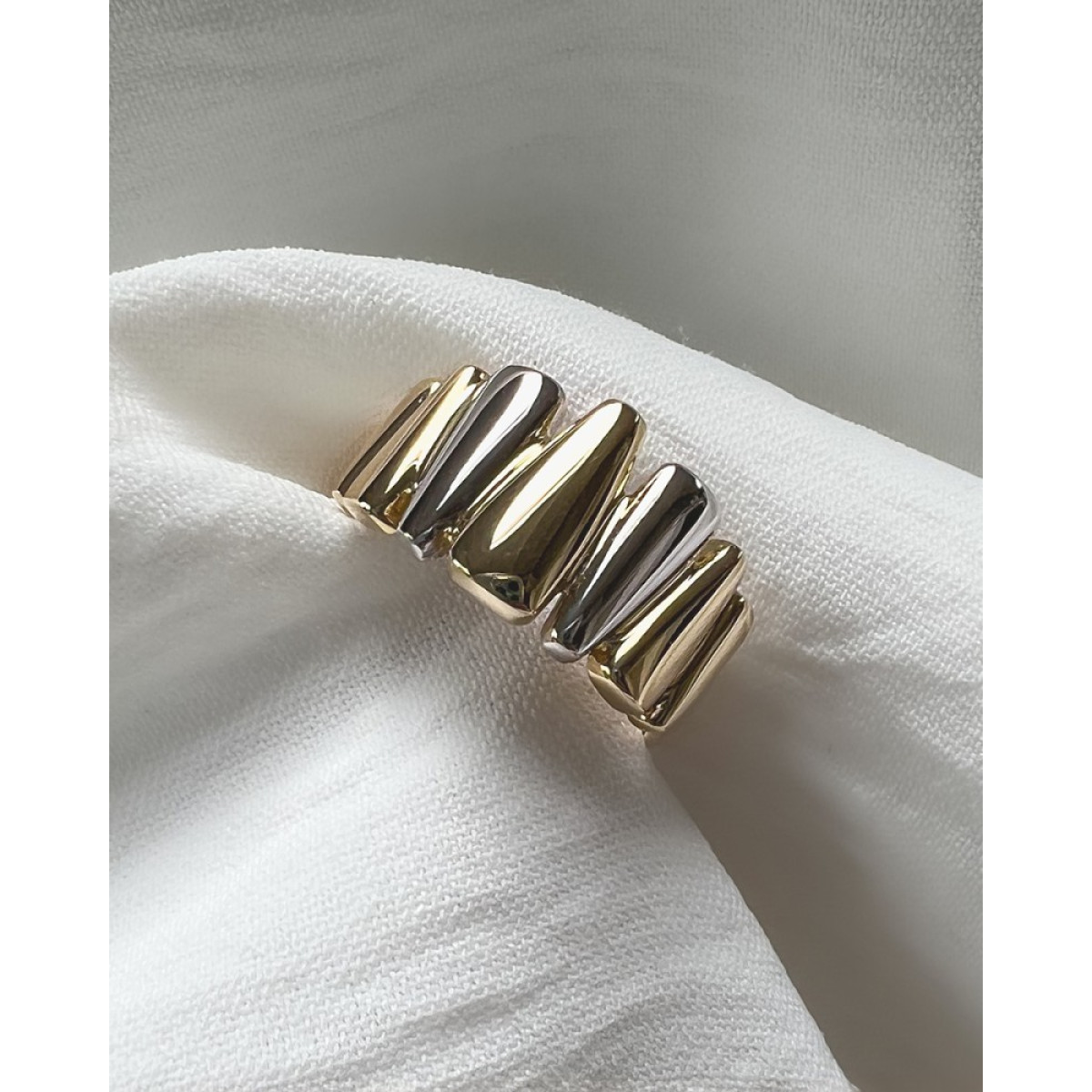 Schakelring met 14-karaat gouden en witgouden schakels van 11.5 mm breed