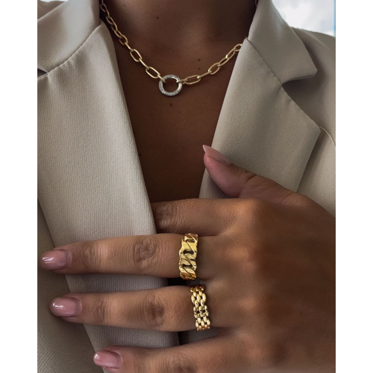Stoere gouden ring met gourmetschakels van 8 mm breed