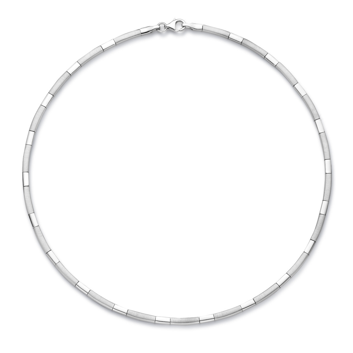 Strakke zilveren choker ketting met matte en glanzende schakels - Lengte 43 cm