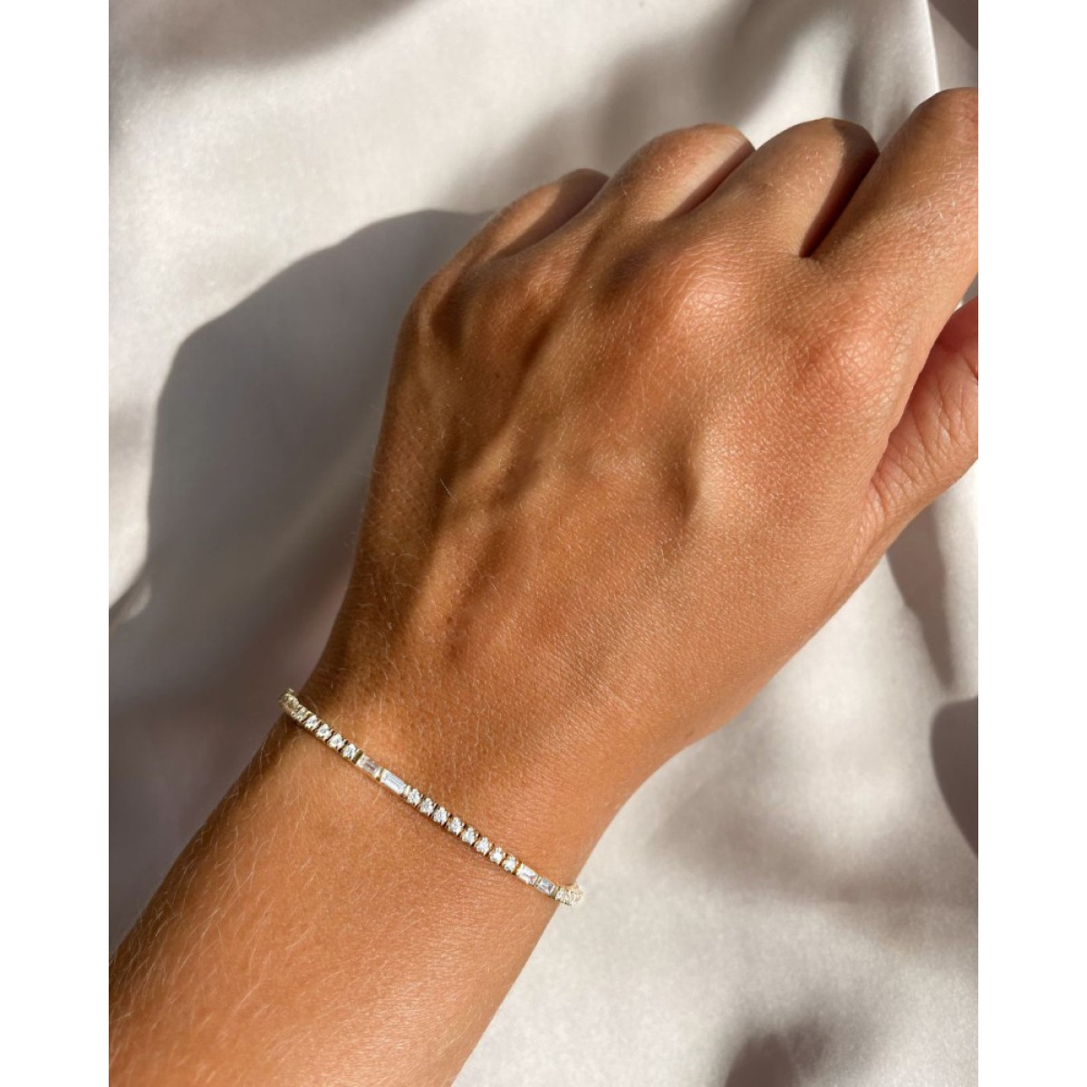 Tennisarmband van 14-karaat goud met fonkelende diamanten 1.90 crt - Lengte 18 cm