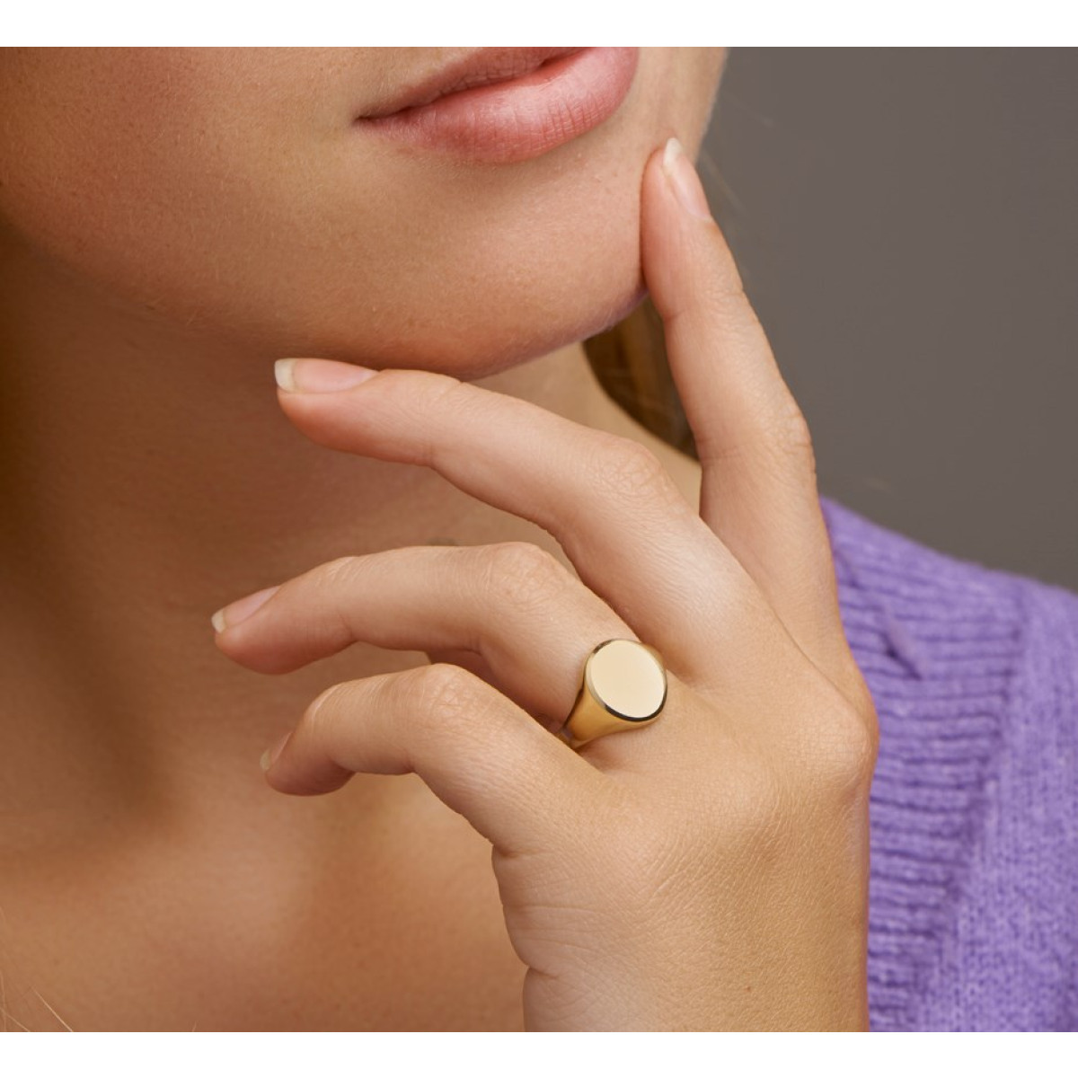 Trendy gouden zegelring dames