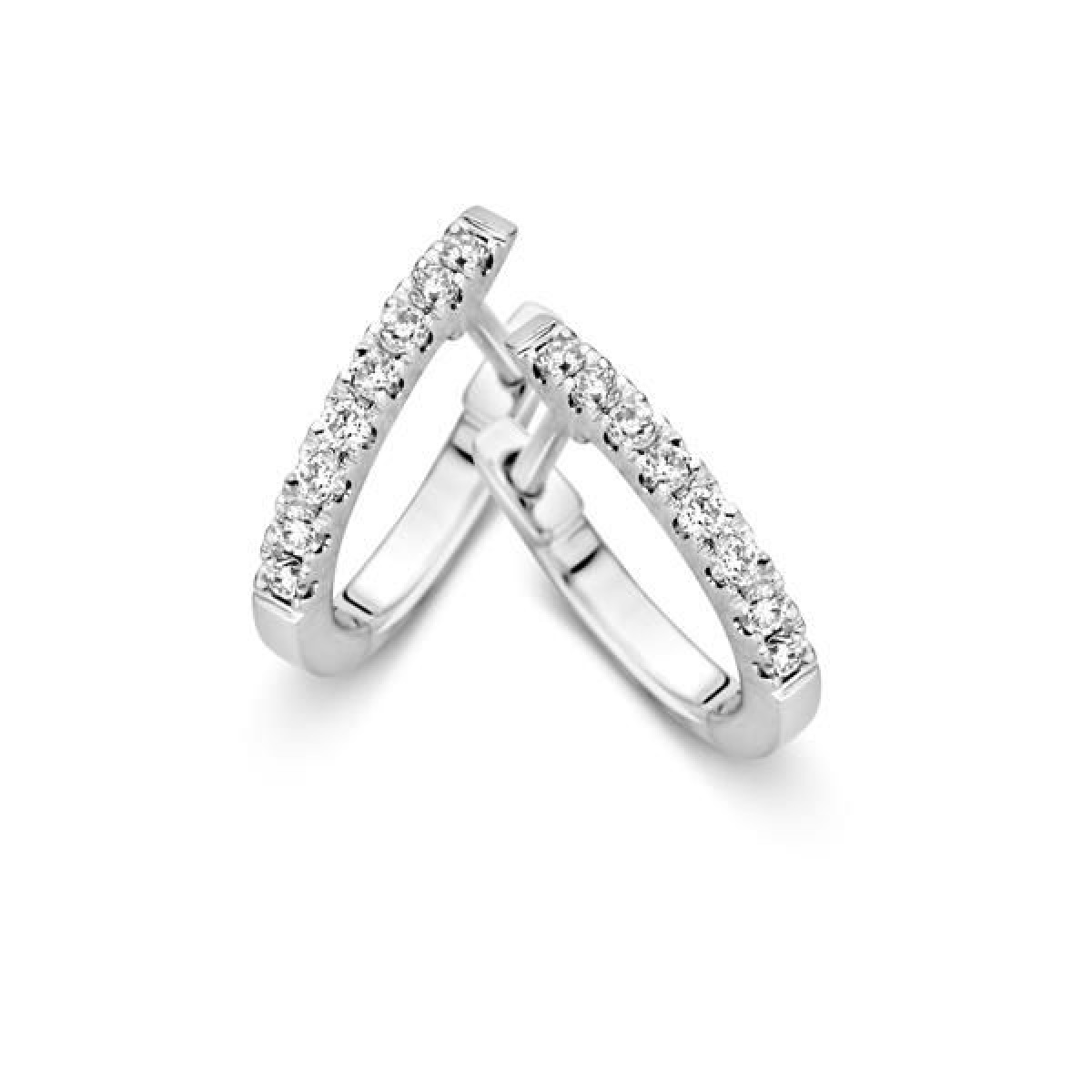 Witgouden creolen met diamantrij in chatonzetting 0.21 crt