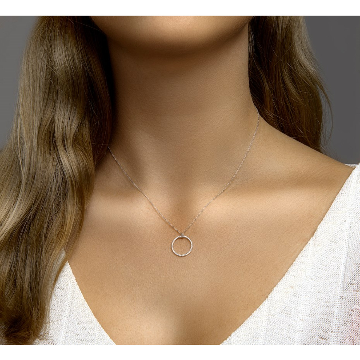 Witgouden ketting met diamant