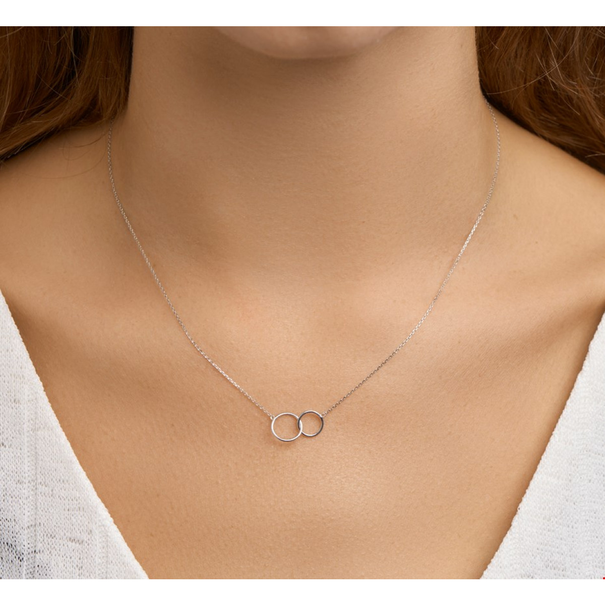Witgouden ketting met twee rondjes