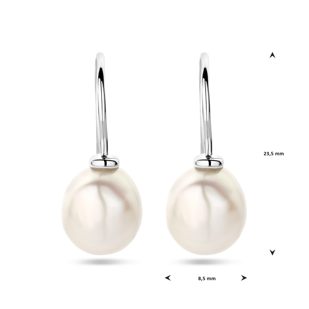 Zilveren oorhangers met witte zoetwaterparels van 8.5 mm breed - Hoogte 23.5 mm