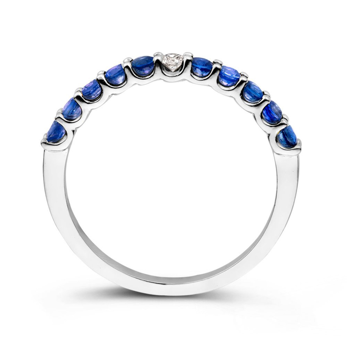 Witgouden ring met diamant in het midden en blauwe saffier langs de rand