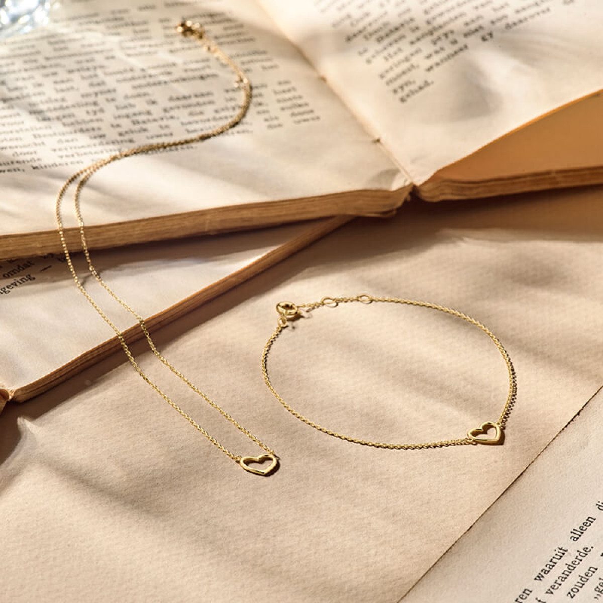 Gouden ketting met hartje