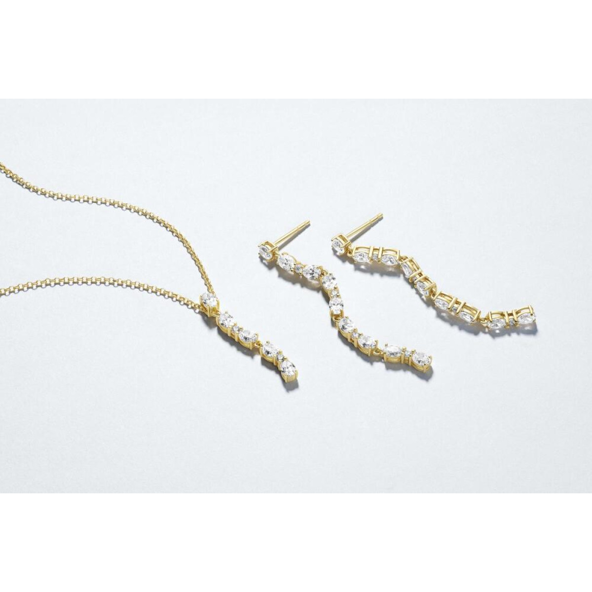 Sif Jakobs Ellera Ovale Lungo SJ-N2421-CZ-YG Zilveren goldplated ketting met zirkonia-hanger - 31 mm-max. 45 cm