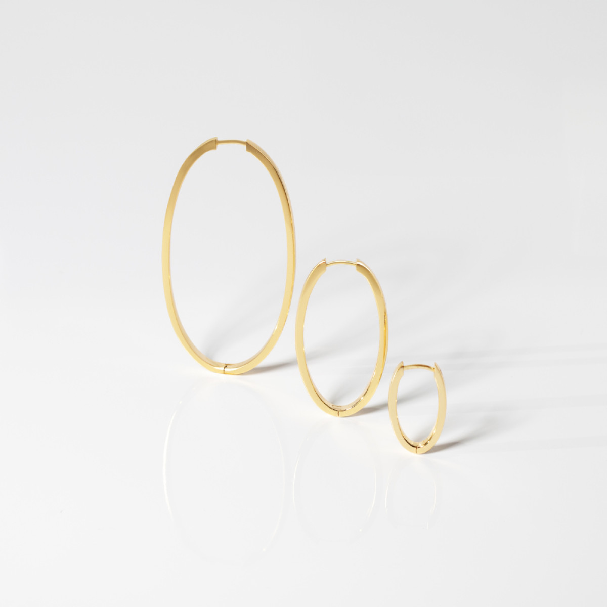Sif Jakobs Ellisse Pianura Piccolo SJ-E2312-YG zilveren, goldplated oorringen met glanzende afwerking -23 x 2.5 mm
