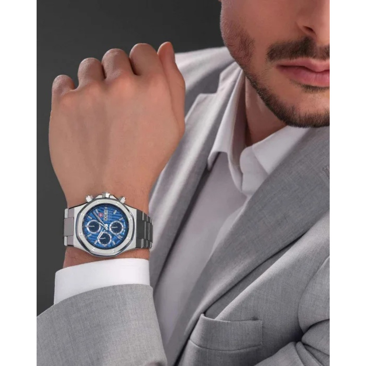 Swiss Military Hanowa Damask Legends SMWGL0007001 automatisch horloge met blauwe wijzerplaat en stalen band