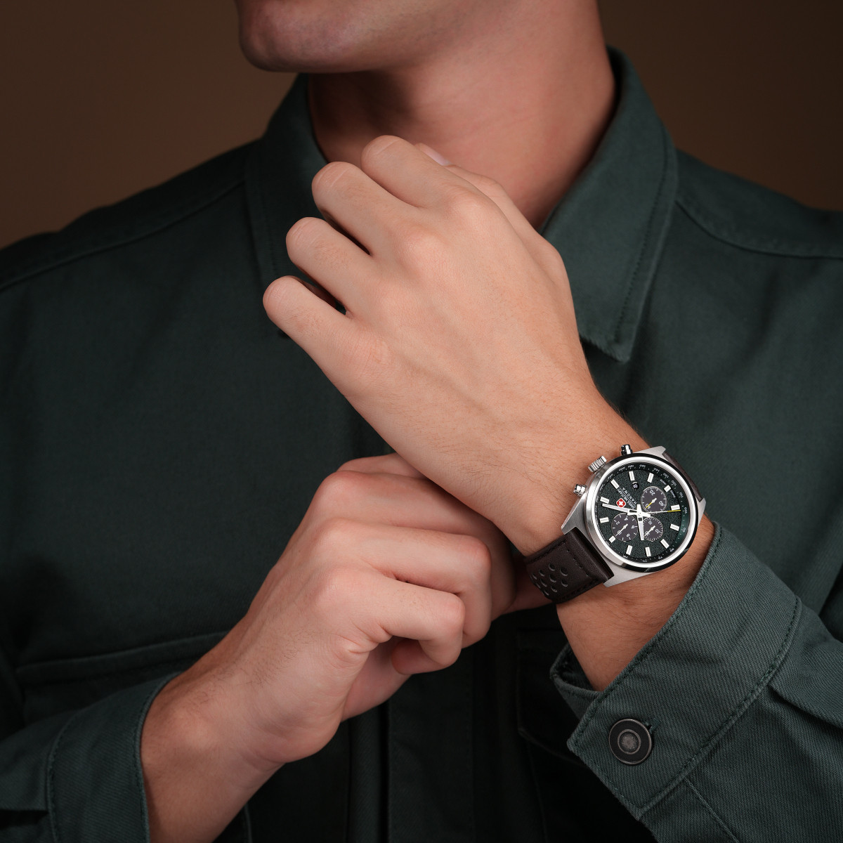 Swiss Military Hanowa Storm SMWGC0007803 bruin leren horloge met chronograaf en groene wijzerplaat - Ø 43 mm