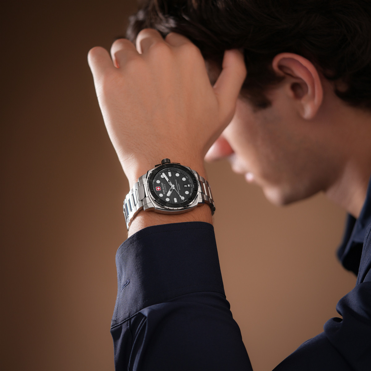 Swiss Military Hanowa Tidalwave SMWGH0006601 stalen duikhorloge zilverkleurig en zwarte wijzerplaat - Ø 40 mm