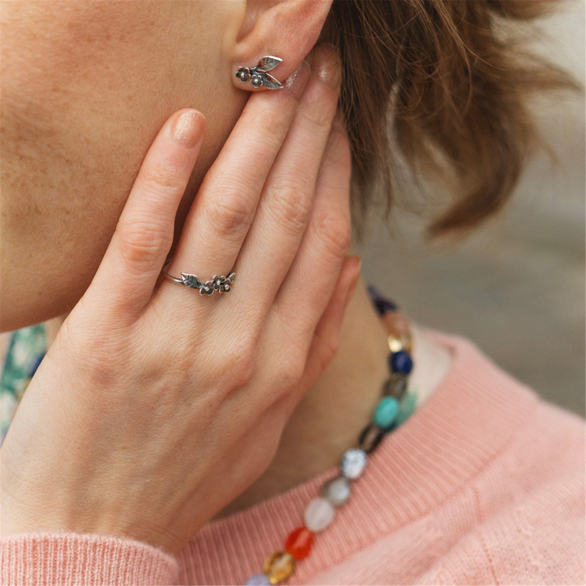 Trollbeads ring met drie bloemen en bladeren van zilver