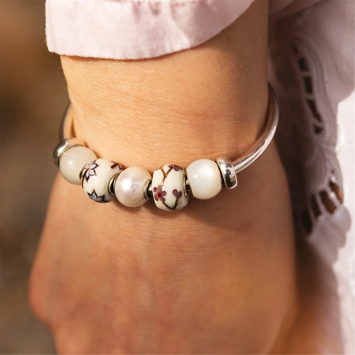 Trollbeads TGLBE-30199 Stedelijk ritme glazen bedel met bruin paarse bloemen - Special edition