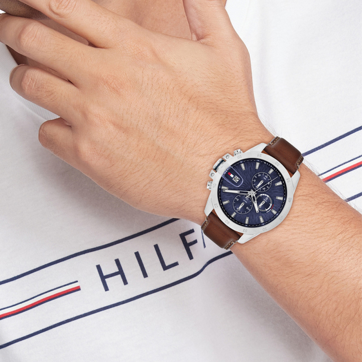 Tommy Hilfiger Jameson TH1792195 Bruin herenhorloge met blauwe wijzerplaat - Ø 43 mm