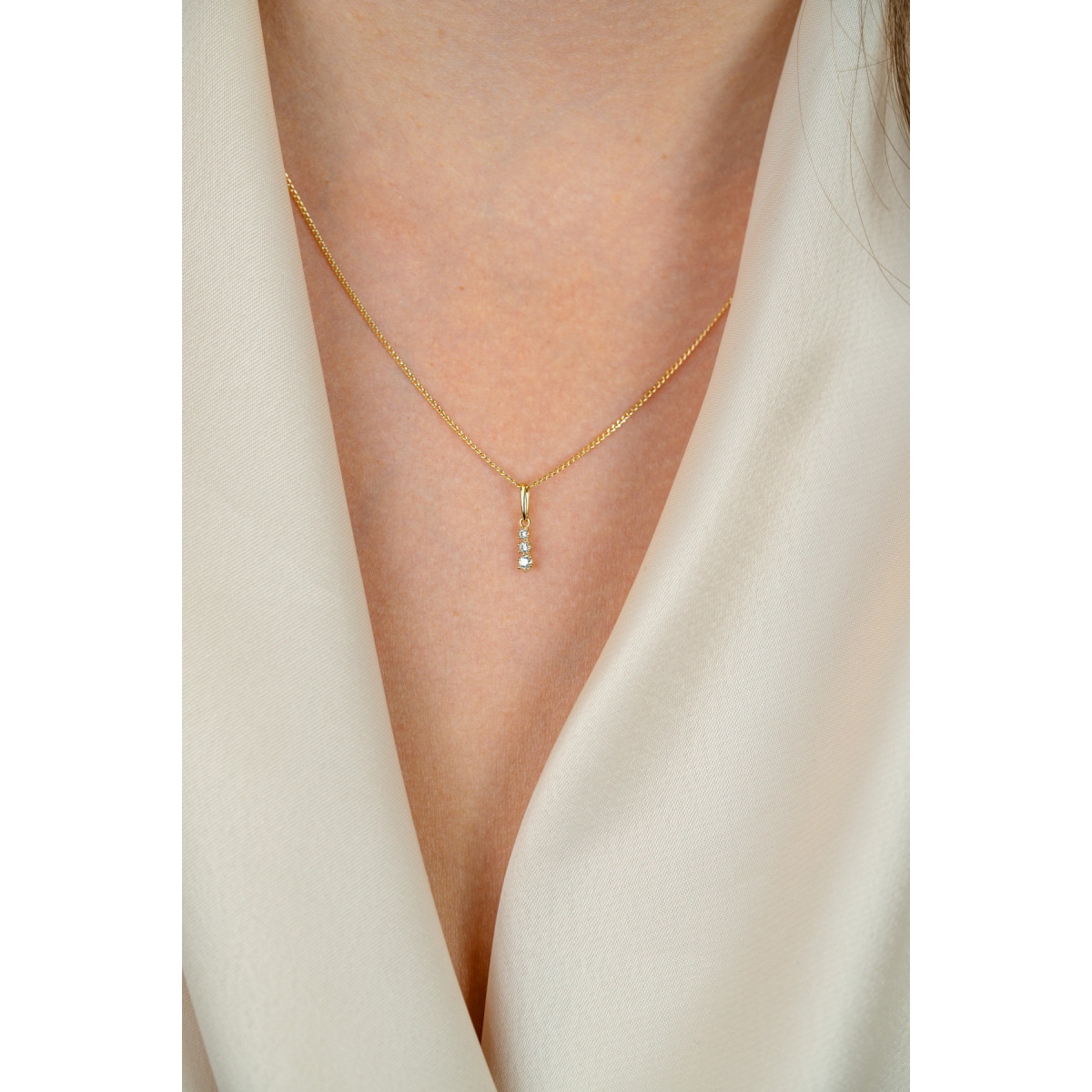 Zinzi ZGH543 14-karaat gouden hanger met 3 briljant geslepen zirkonia's 2.6 mm breed - Hoogte 13 mm