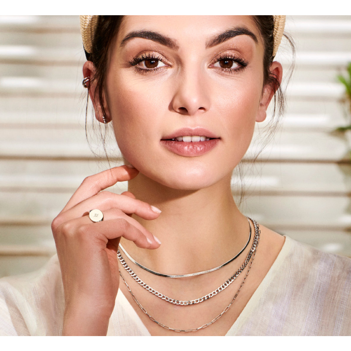 Zilveren earcuff twee ringetjes