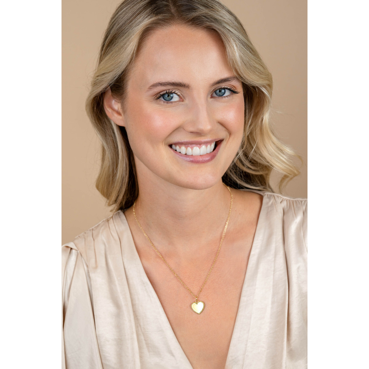 Zinzi Gravures ZIH2653G gold plated hartjeshanger met bolletjesrand 16.5 mm breed - Hoogte 21.5 mm