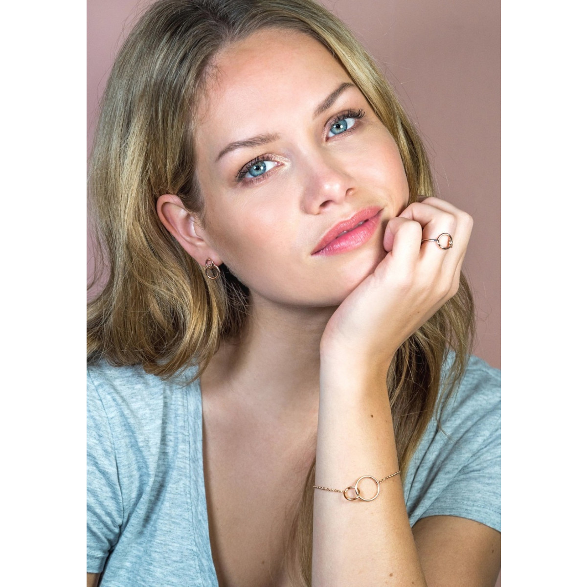 Zinzi ZIA1278R rosékleurige armband met 2 verbonden cirkels 18 mm breed - Lengte 16-19 cm