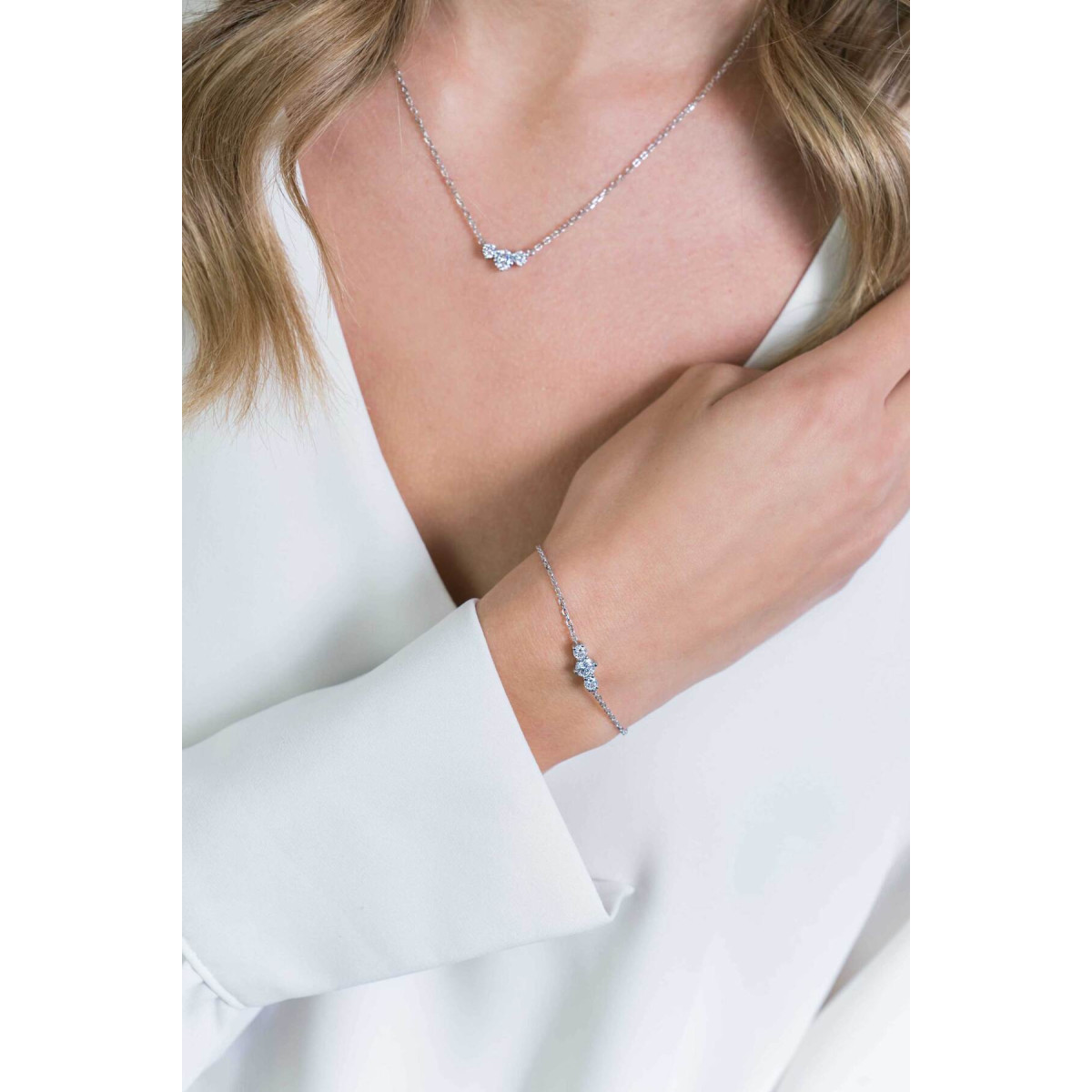 Zinzi ZIA2136 zilveren armband met 3 ronde zirkonia's 6.7 mm breed - Lengte 18-20 cm